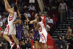 湖人控卫之争：斯玛特与范德比尔特谁将担纲首发